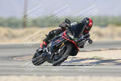 media/Oct-13-2025-Moto Forza (Mon) [[a66d839500]]/3-B Group/Session 3 (Turn 16)/